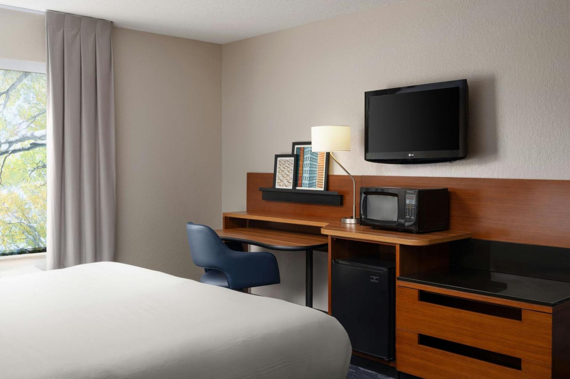 Fairfield Inn And Suites By Marriott Tifton Bagian luar foto