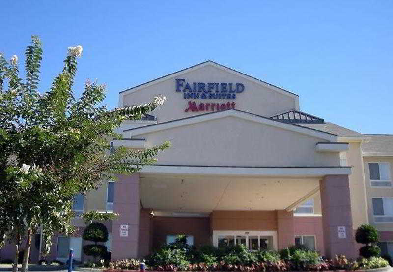 Fairfield Inn And Suites By Marriott Tifton Bagian luar foto